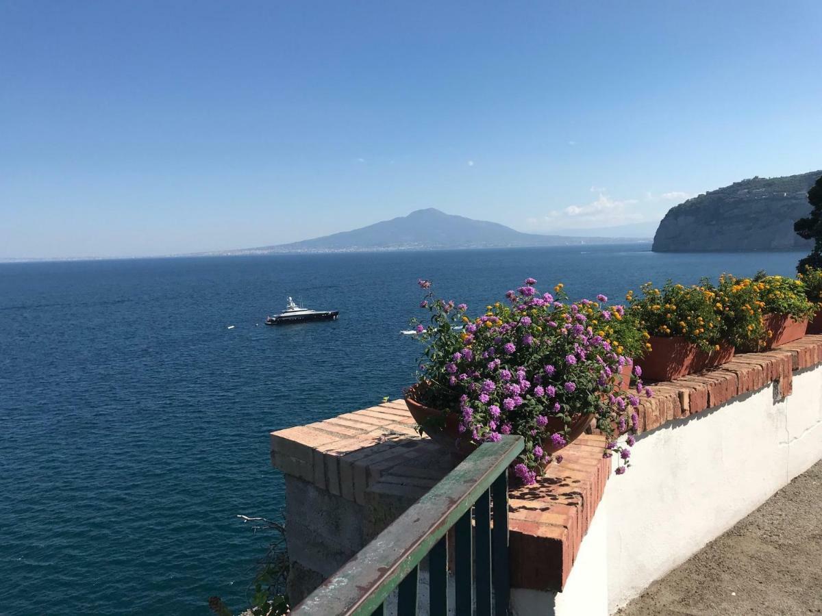Maison De Charme Iommella Apartment Sant'Agnello Bagian luar foto